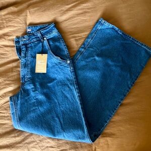 High Rise Anti Waist Gap Jeans